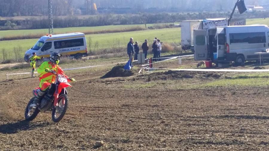 Fotos: Segunda prueba del Circuito Provincial del Motocros en Dueñas