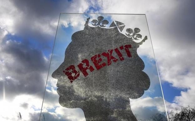 Una instalación artística del 'brexit' en Park Lane, en Londres. 