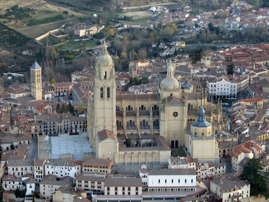 Fotos: Concurso fotográfico sobre la Dama de las Catedrales