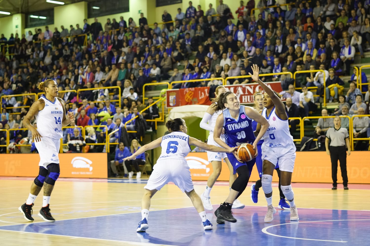 Fotos: CB Avenida - Dynamo de Kursk