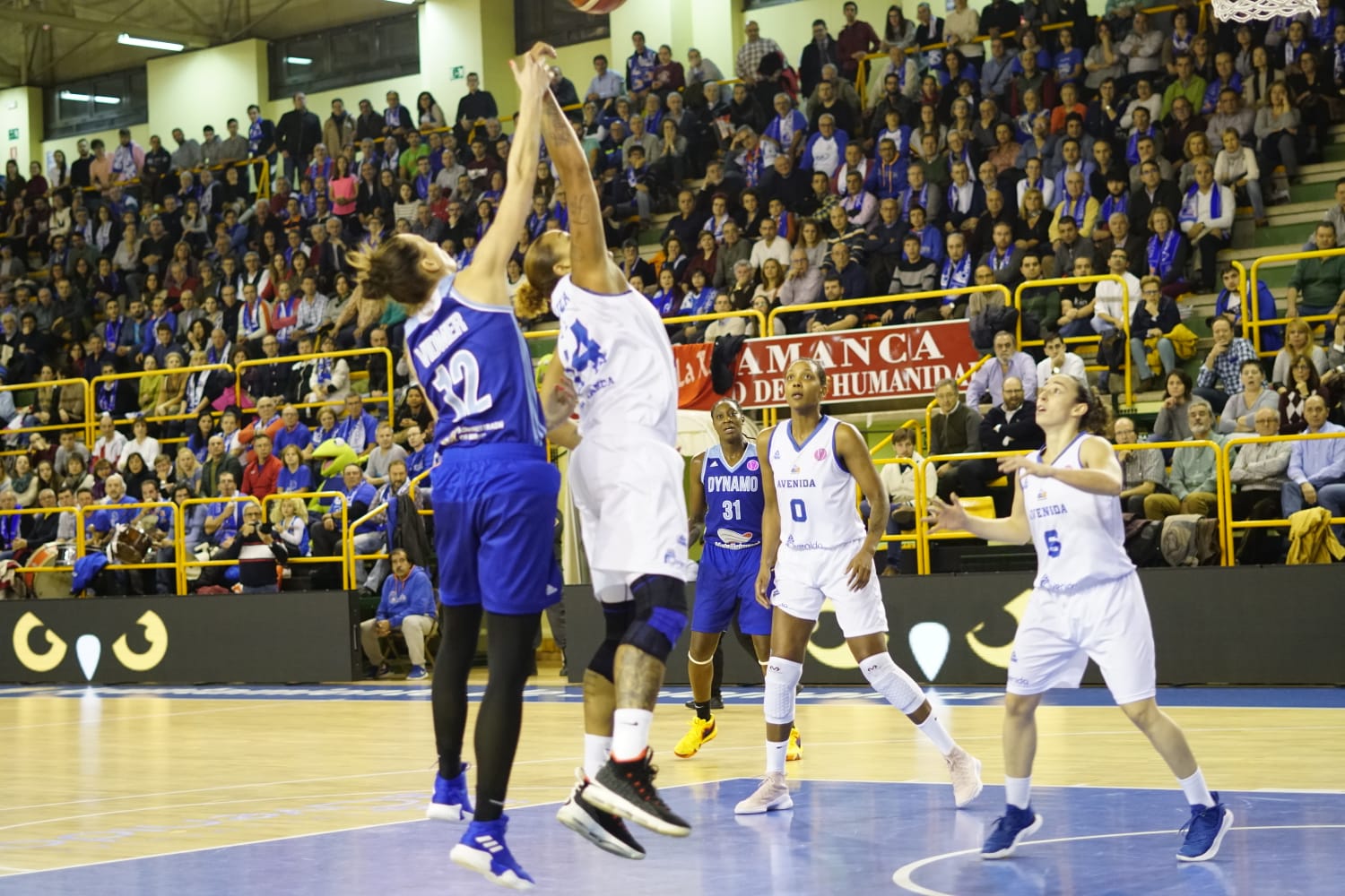 Fotos: CB Avenida - Dynamo de Kursk