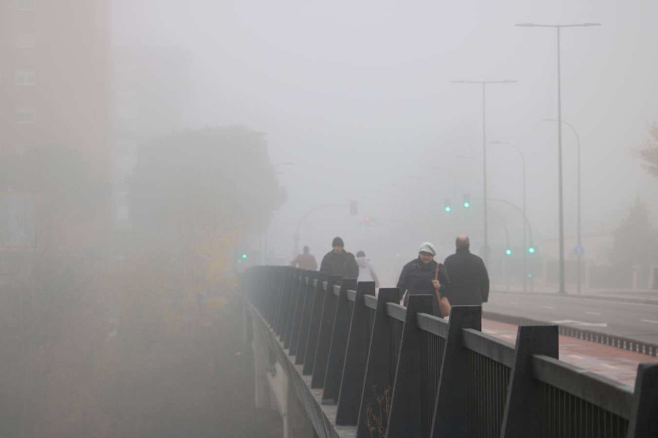 Fotos: Jornada de niebla en Valladolid