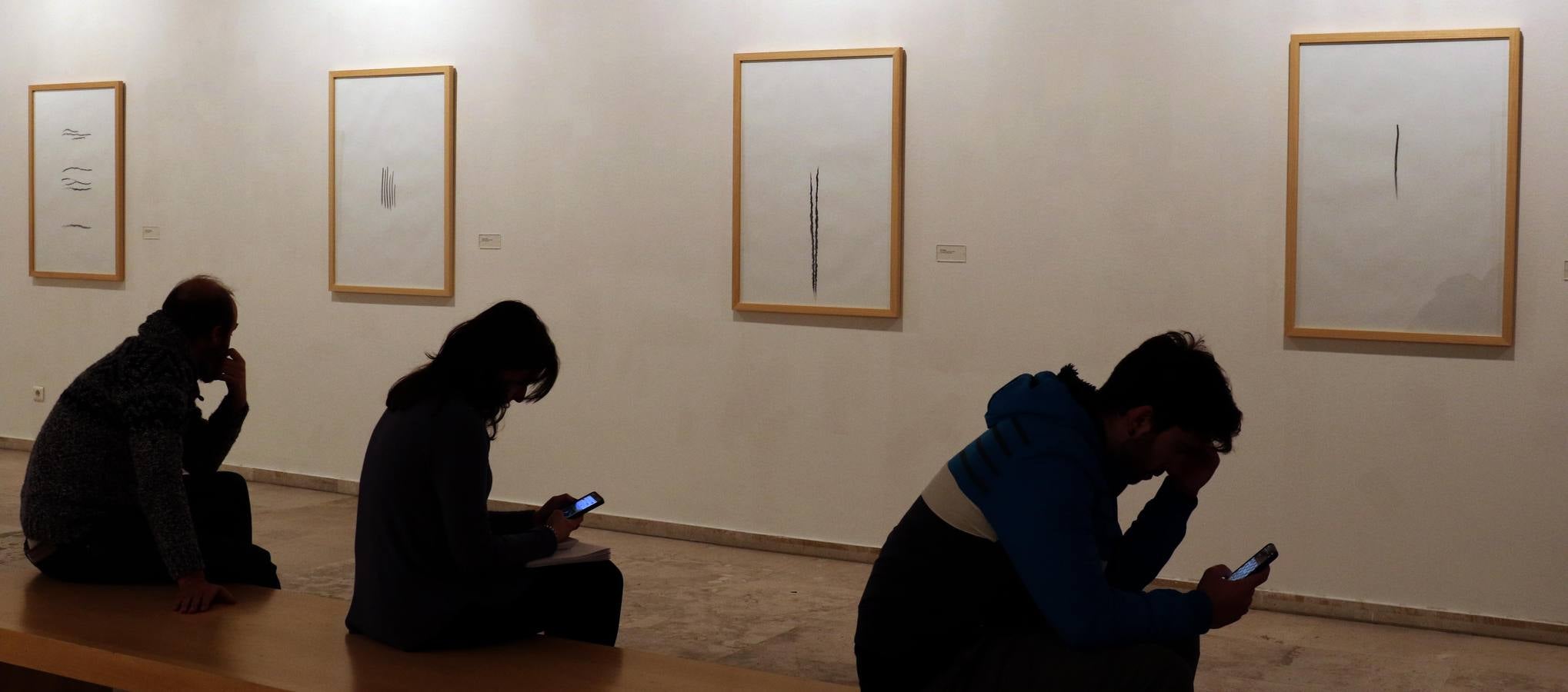 Una muestra de 25 dibujos bajo el epígrafe 'PróLogos', título que juega con su ambivalencia semántica y que supone su primera muestra individual