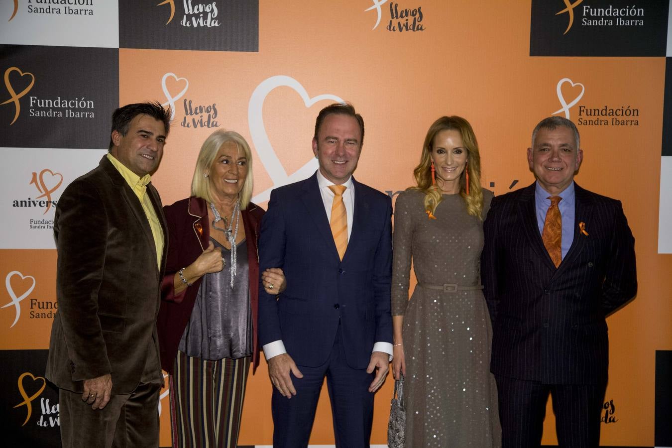 Más de 200 personas se dieron cita en el Hotel Palacio de Santa Ana en la tradicional cena de Navidad contra el cáncer