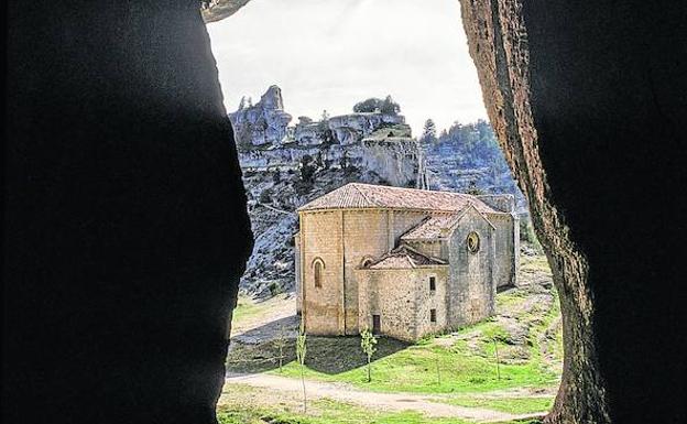 Ermita de San Bartolomé, en el Cañón del Río Lobos. 