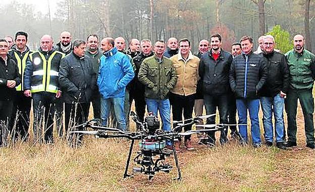Profesionales que tomaron parte en la jornada técnica que la Diputación de Segovia organizó ayer en Chañe. 