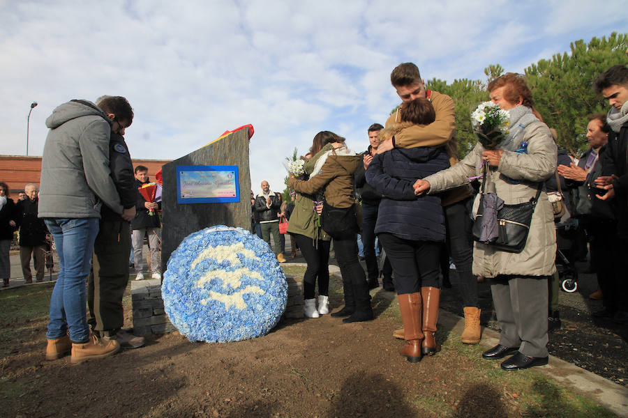 Fotos: Homenaje a José Antonio González en el aeródromo de Fuentemilanos