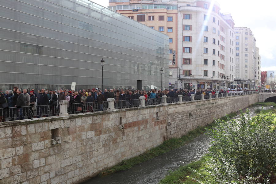 Fotos: 3.000 personas salen a la calle en Burgos para defender la Atención Primaria