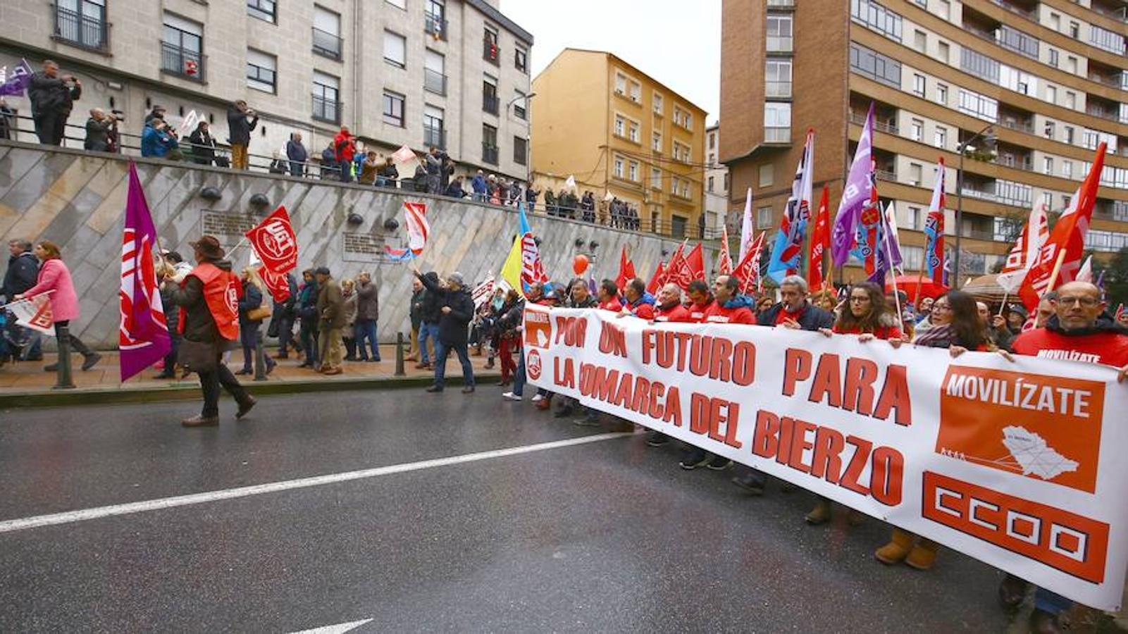 Fotos: Manifestación por el futuro de El Bierzo