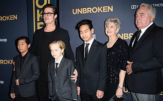 Lo que Angelina Jolie ha contado de Brad Pitt después de firmar el divorcio