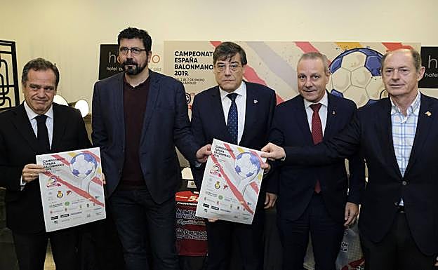 Pablo Trillo, Alberto Bustos, Carlos Sainer, Antonio Blázquez y Luis Minguela, en la presentación del CESA 2019. 
