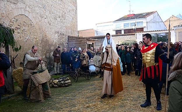 Imagen principal - Belén viviente de Robladillo. 