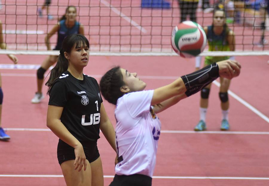 Fotos: Segunda jornada de la Copa de España Cadete y Juvenil de voleibol celebrada en Valladolid