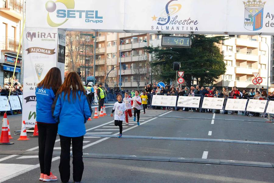 Fotos: Primera carrera de niños de la San Silvestre Salmantina