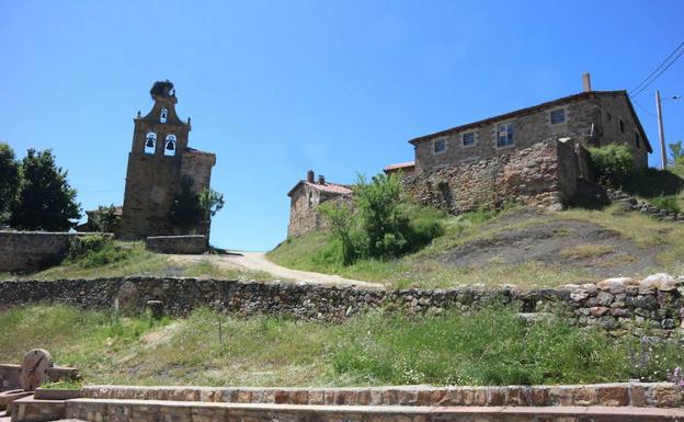 Iglesia de San Miguel en Herreruela de Castilleria.