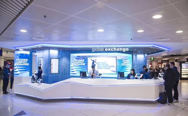 Imagen de la oficina de Global Exchange en un aeropuerto. 