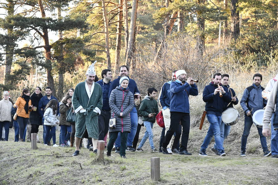 Fotos: Chapuzón en el río Gudillos para despedir 2018
