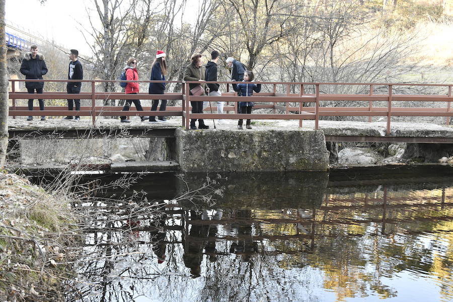 Fotos: Chapuzón en el río Gudillos para despedir 2018