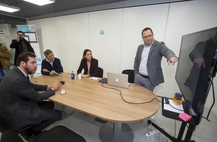 Fotos: Visita de la ministra de Industria, Comercio y Turismo, Reyes Maroto, a Valladolid