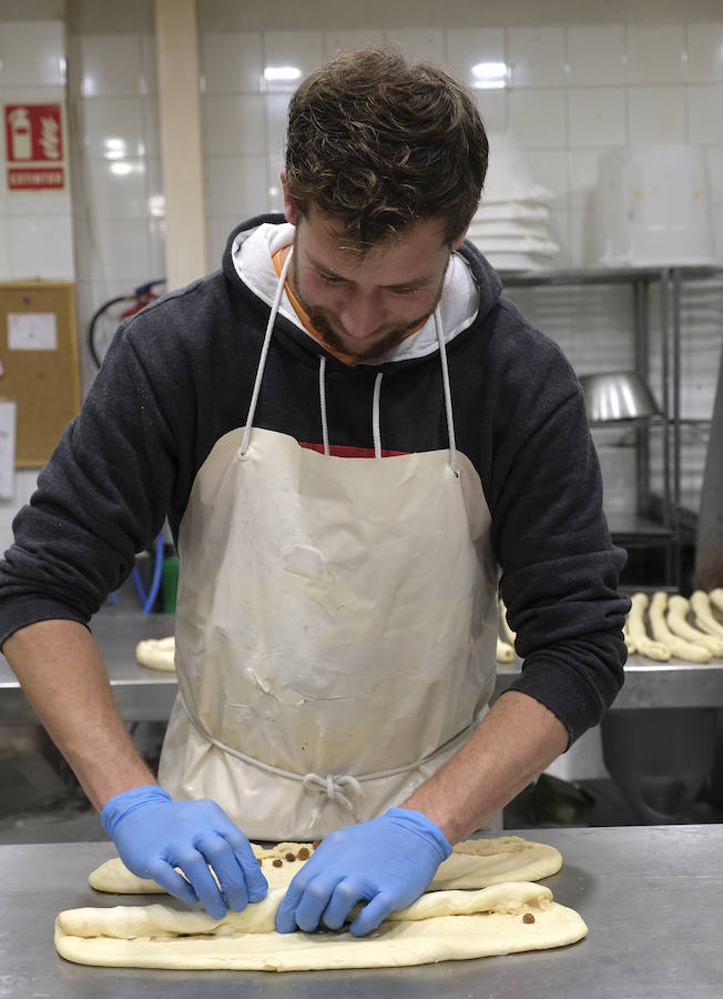 La Asociación Provincial de Empresarios de Confitería de Valladolid calcula que en estas fechas se venderán unos 100.000 roscones de reyes artesanos
