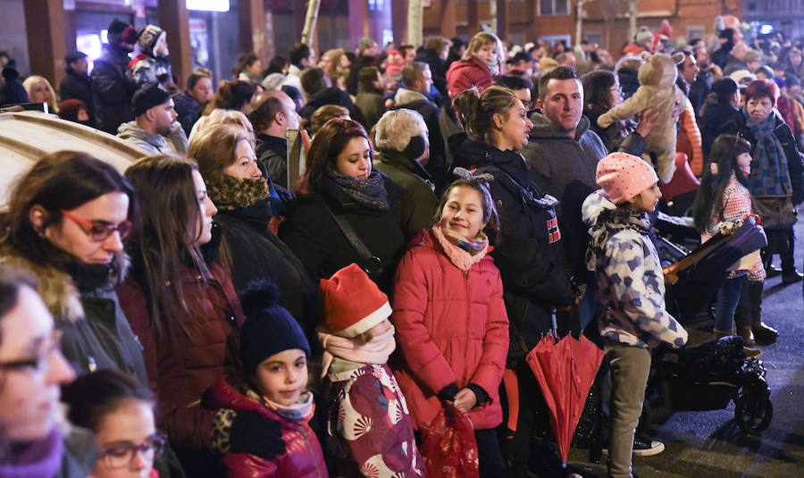 Fotos: Cabalgata sin camellos en el barrio de Pajarillos en Valladolid