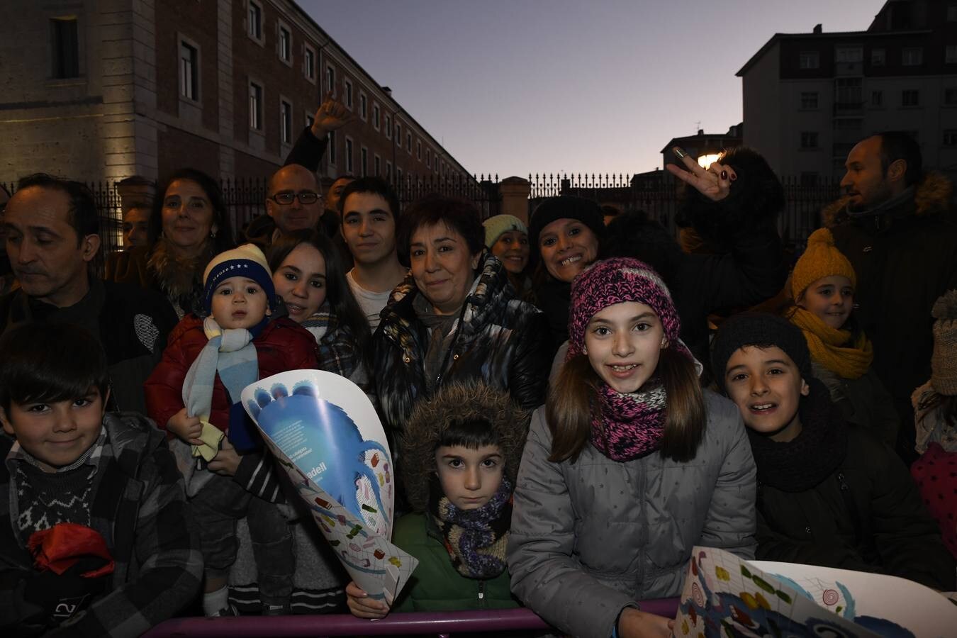 Fotos: Público en la cabalgata de Reyes de Valladolid (1/4)