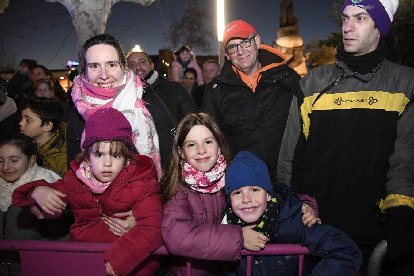 Fotos: Público en la cabalgata de Reyes de Valladolid (2/4)