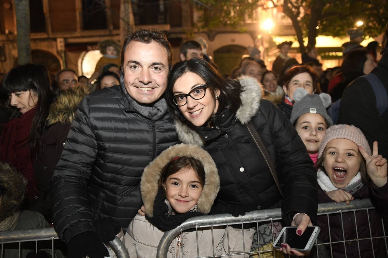 Fotos: Público en la cabalgata de Reyes de Valladolid (3/4)