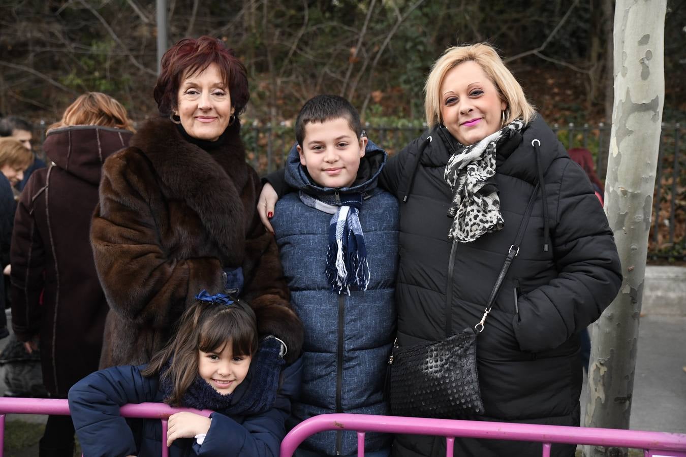 Fotos: Público en la cabalgata de Reyes de Valladolid (3/4)