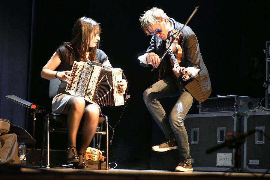 Fotos: Concierto de Carlos Núñez en el Auditorio de El espinar