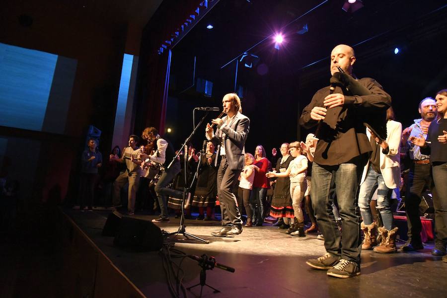 Fotos: Concierto de Carlos Núñez en el Auditorio de El espinar