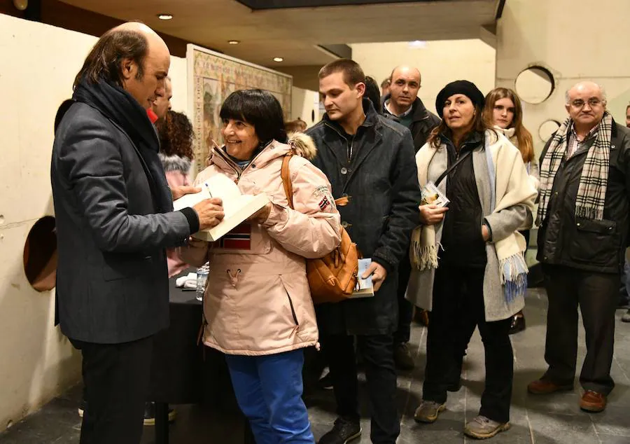 Fotos: Concierto de Carlos Núñez en el Auditorio de El espinar