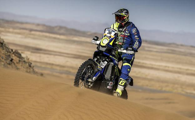 Santolino pasa las verificaciones técnicas y este domingo debuta en el Dakar