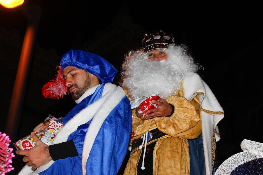 Fotos: Cabalgata de Reyes en Salamanca (2/3)