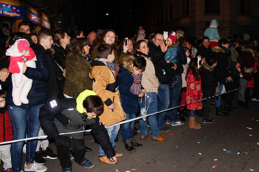 Fotos: Cabalgata de Reyes en Salamanca (2/3)