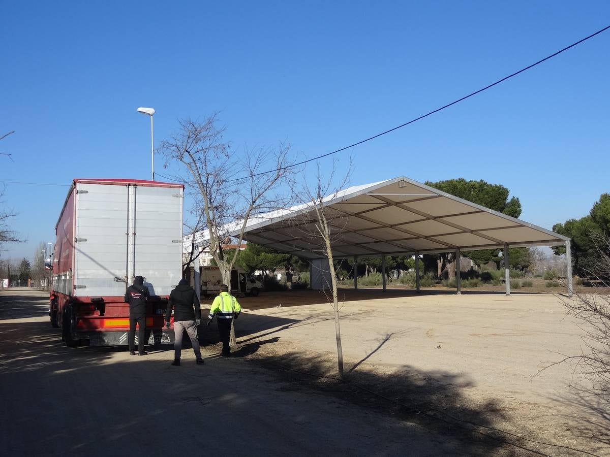 Los asistentes contarán este año con una «importante novedad» en forma de «carpa gigante» instalada a continuación del escenario en la plaza principal de la campa