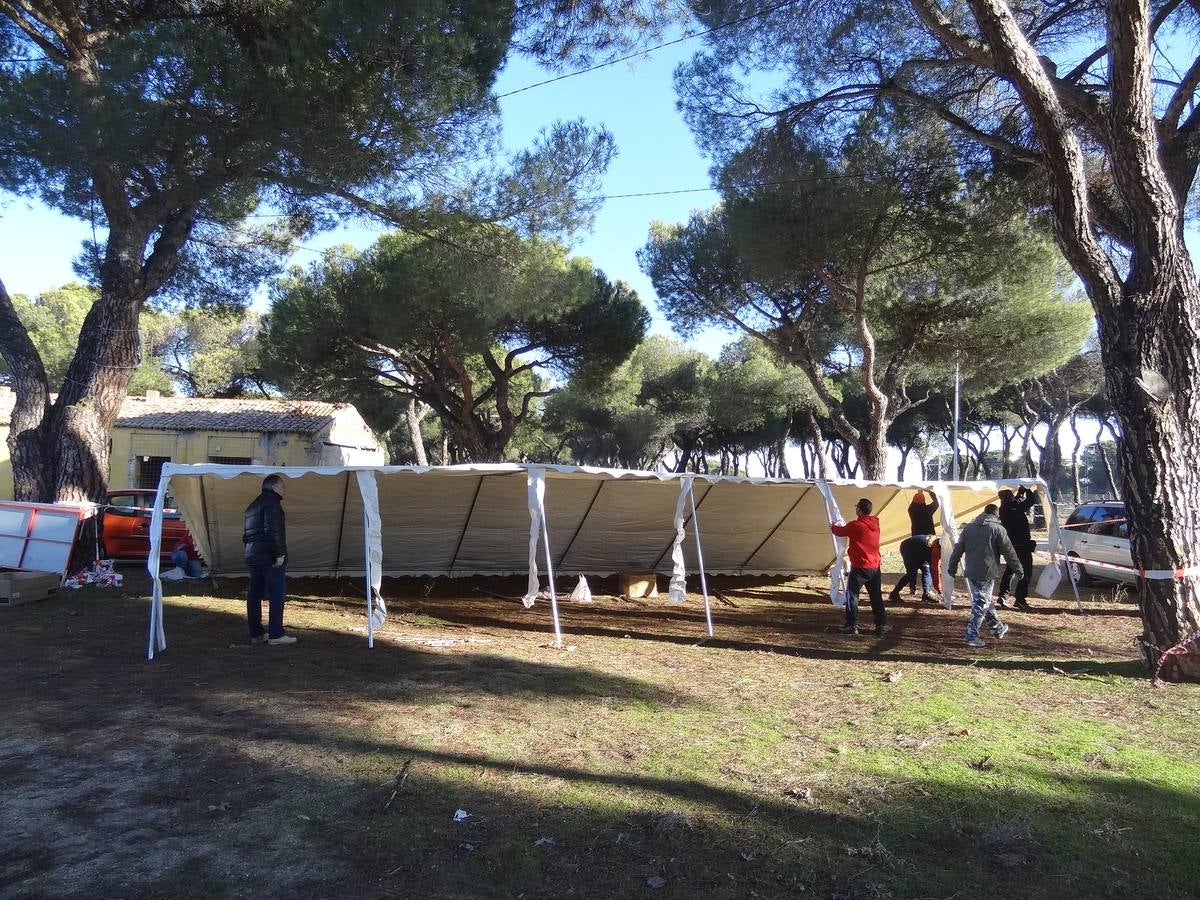 Los asistentes contarán este año con una «importante novedad» en forma de «carpa gigante» instalada a continuación del escenario en la plaza principal de la campa