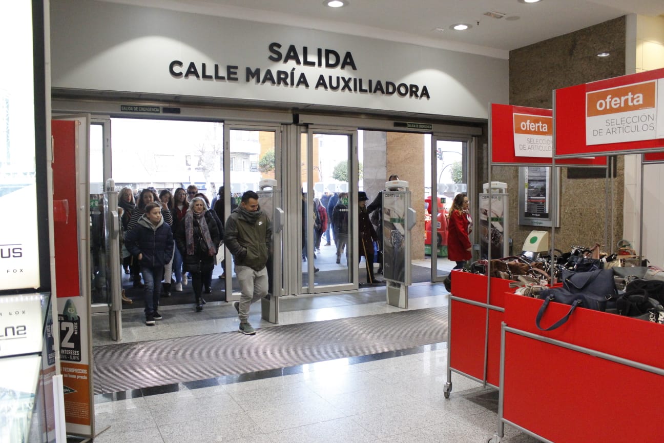 Fotos: Arrancan las rebajas de invierno en Salamanca