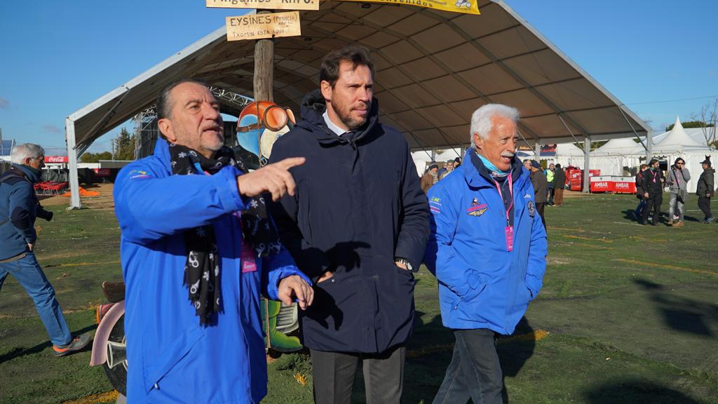 Fotos: Óscar Puente visita las instalaciones de la Antigua Hípica Militar