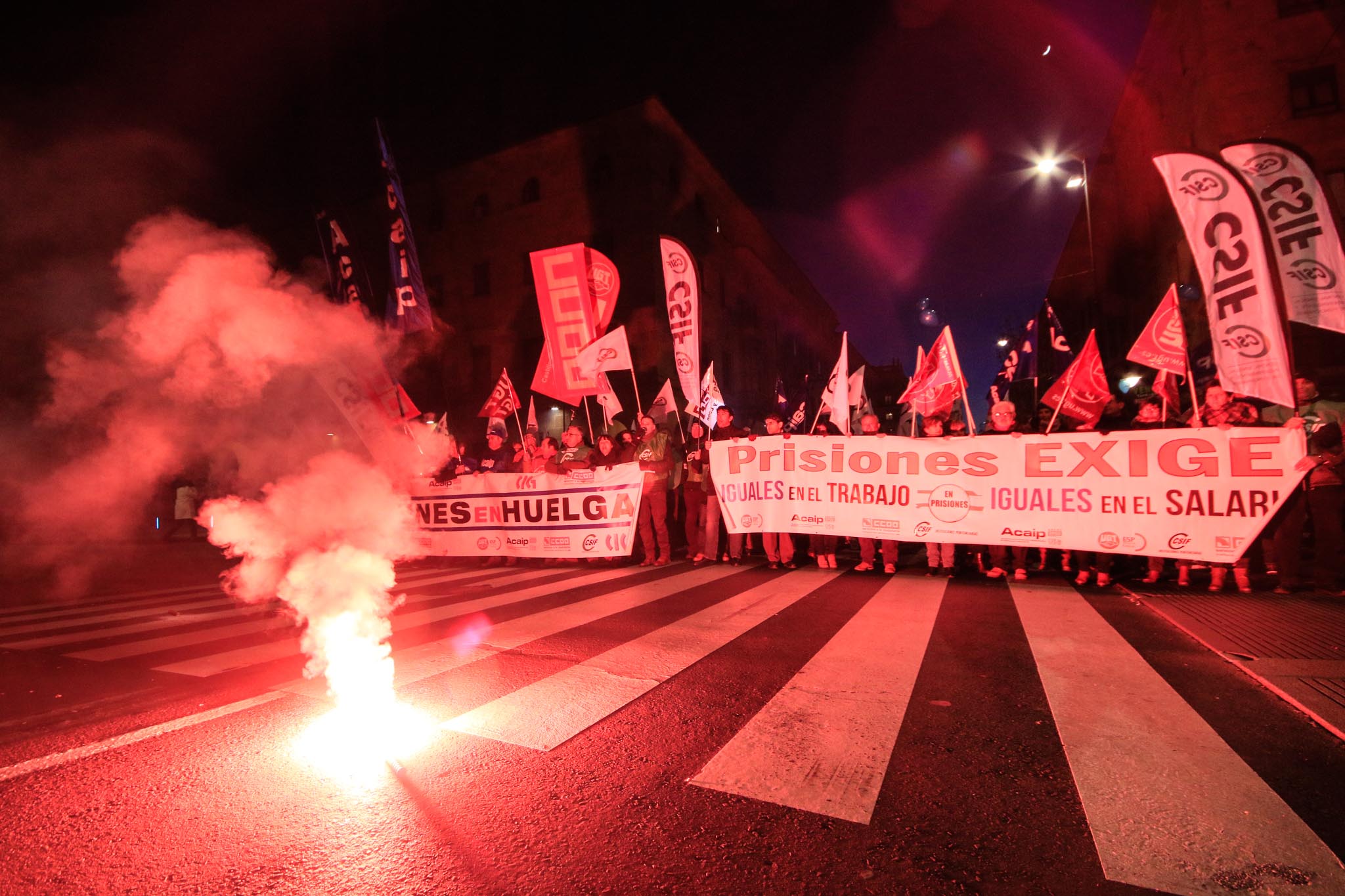 Reclaman «mejoras laborales y más efectivos» y anuncian que seguirán con sus movilizaciones 