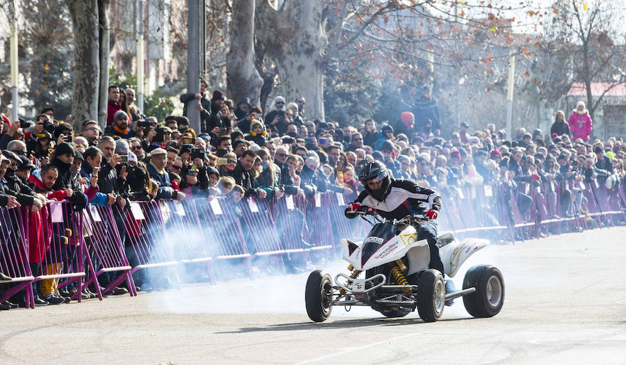 Fotos: Desfile de banderas de Pingüinos 2019