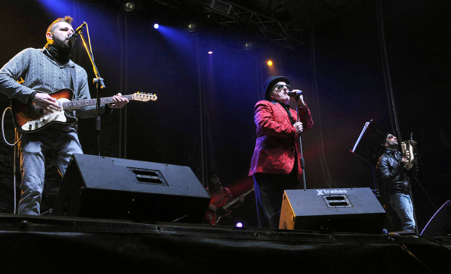 Fotos: Concierto de la Orquesta Mondragón en Pingüinos 2019