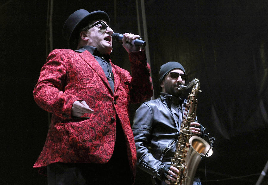 Fotos: Concierto de la Orquesta Mondragón en Pingüinos 2019