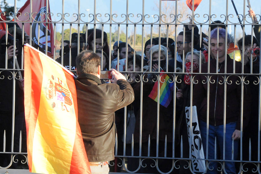 Fotos: Protesta contra el acto de Vox en Segovia