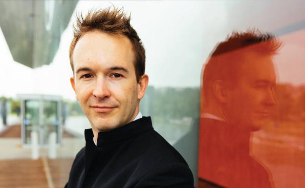 Gourlay elige a Rachmaninov para la presentación discográfica de su OSCyL