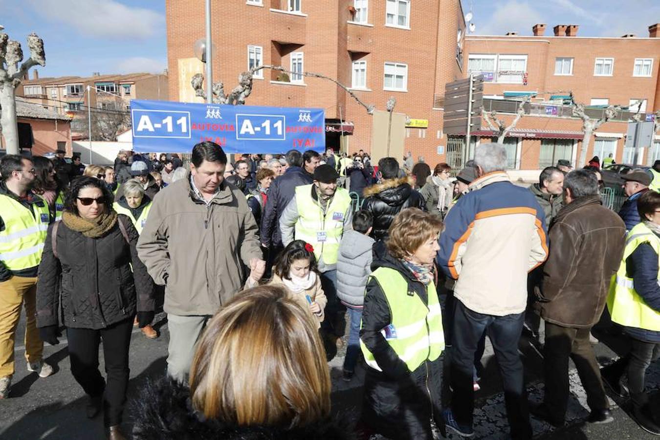 Fotos: Nueva concentración en Peñafiel para reclamar la A-11