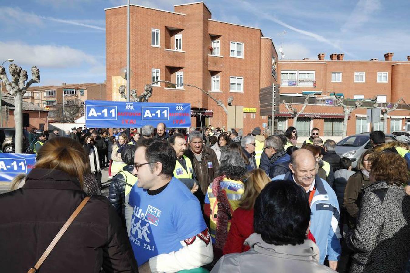 Fotos: Nueva concentración en Peñafiel para reclamar la A-11