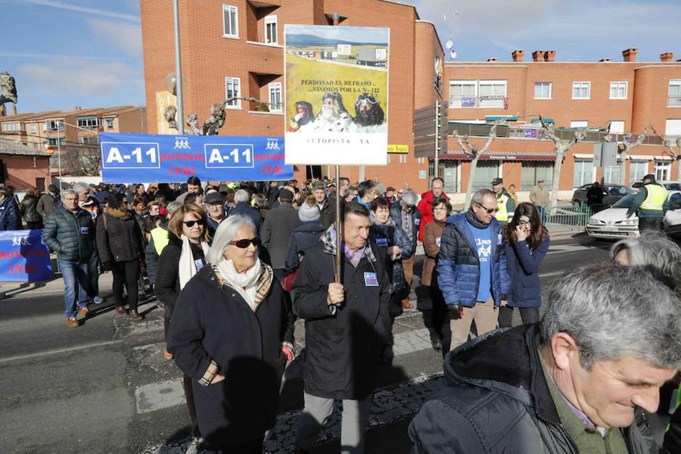 Fotos: Nueva concentración en Peñafiel para reclamar la A-11