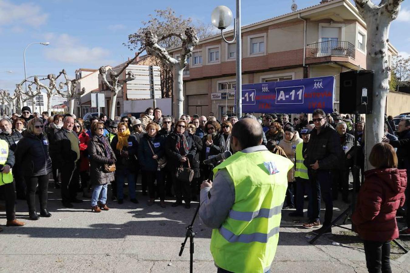 Fotos: Nueva concentración en Peñafiel para reclamar la A-11