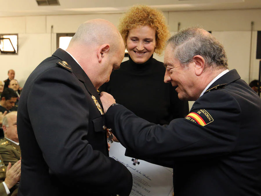 Fotos: Celebración del aniversario de la Policía Nacional en Segovia